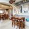 Charming Cottage in Oppède amidst Vineyards
