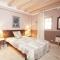 Charming Cottage in Oppède amidst Vineyards