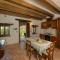 Flat on a farm with swimming pool and many activities