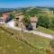 Flat on a farm with swimming pool and many activities