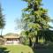 Apartment in quiet and green environment with swimming pool