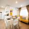 Mobile home Mediteran Superior by the pool in caravan park Strasko, Novalja
