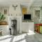 Holiday home in Heuvelland with garden