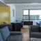 Cosy & Bright European Uni Apt