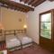 Tuscan Hilltop Farm Stay