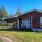 Idyllic Lakeside Retreat in Munkedal-By Traum