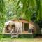 Cosy and eco-friendly cabins next to 16th century pub