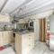 Charming Stay in Heart of Dax