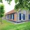 Farmhouse in Nederweert near Canal Trails