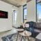 Corner Luxury High-Rise Condo Sleeps 7