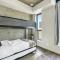 Corner Luxury High-Rise Condo Sleeps 7