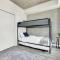 Corner Luxury High-Rise Condo Sleeps 7