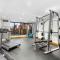 Corner Luxury High-Rise Condo Sleeps 7