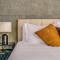 Summit Stay Luxe Skyline Views Pool Parking
