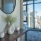 Downtown Sunny Highrise Corner Condo Sleeps 7
