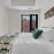 Whispering Pines Retreat DT Getaway & Skyline Views