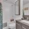 Whispering Pines Retreat DT Getaway & Skyline Views