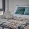 Whispering Pines Retreat DT Getaway & Skyline Views