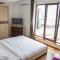 Sea Gem Mamaia - 200m to Beach, XL Terrace, and Beautiful Views