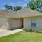 Lovely Hammond Getaway with Patio and Yard!