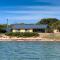 The Beach House - Spectacular Location - Privacy - Right On The Beach