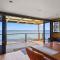 Kellidie Bliss Is Coffin Bays Touch Of Paradise - Perfect Couples Retreat