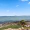 Kellidie Bliss Is Coffin Bays Touch Of Paradise - Perfect Couples Retreat