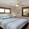 Bay Life - Relax, Unwind andeexperience Coffin Bay Life At Its Best!