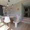 Chic Retreat Near Lake & Fens Chic Retreat Near Lake & Fens
