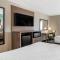 Clarion Pointe Indianapolis Airport