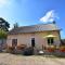 Holiday Home in Grury with Pool & Garden