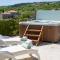 Villa Luca with pool and jacuzzi