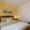 Villa Luca with pool and jacuzzi