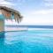 Luxury Apartment with Pool and Sea View