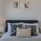 Phaedrus Living Golden Seaview Residence
