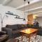 Panoramic Waterside Retreat-By Traum