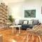 SJ2E Historic Baixa Stay for 6 - Steps from Augusta Arch in Lisbon Downtown!