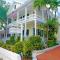 Silver Palms Inn & Historic Homes