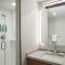 Courtyard by Marriott Hamilton