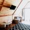 Quenz Cabin By Travelink
