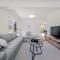 Amalena by the sea - Vincentia 5BR home with pool
