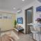 Atlantis Apartments 50m From Makenzy Seafront