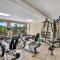 Presidential Suites 4 - Spacious condo in the heart of Flamingo, sleeps 6