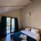 "White House Nakani" - Guesthouse near the centre