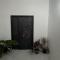 4 Bed-4 EnSuite-Sleeps 12-AirCon-5 Min To Beach
