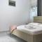 Orges Apartment - Top-Lage in Saranda mit Balkon und Meerblick