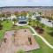 Family Friendly Four Bedrooms 5145