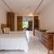 El Careyes Club & Residences