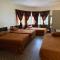 Hotel Mayesstic