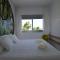 Villa with Garden & Roof Deck